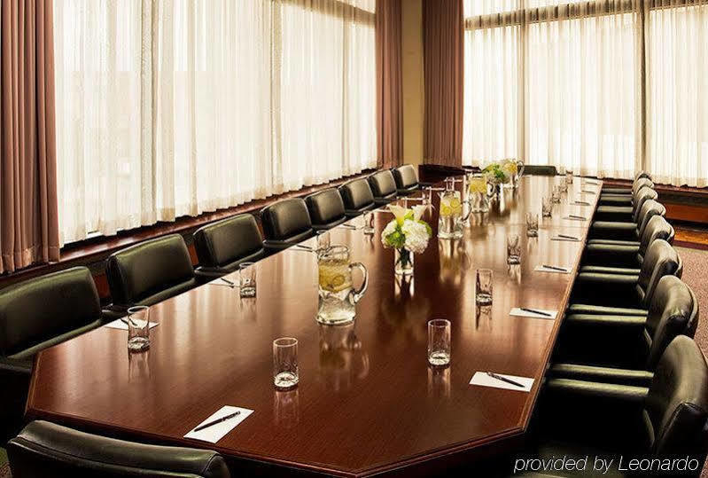 เชอราตัน กรีนส์โบโร แอท โฟร์ซีซั่น Hotel ภายนอก รูปภาพ